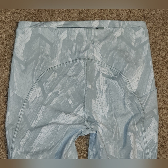 NWT - LULULEMON Swift Speed High Rise Crop 21" Leggings - size 6 - Picture 9 of 15